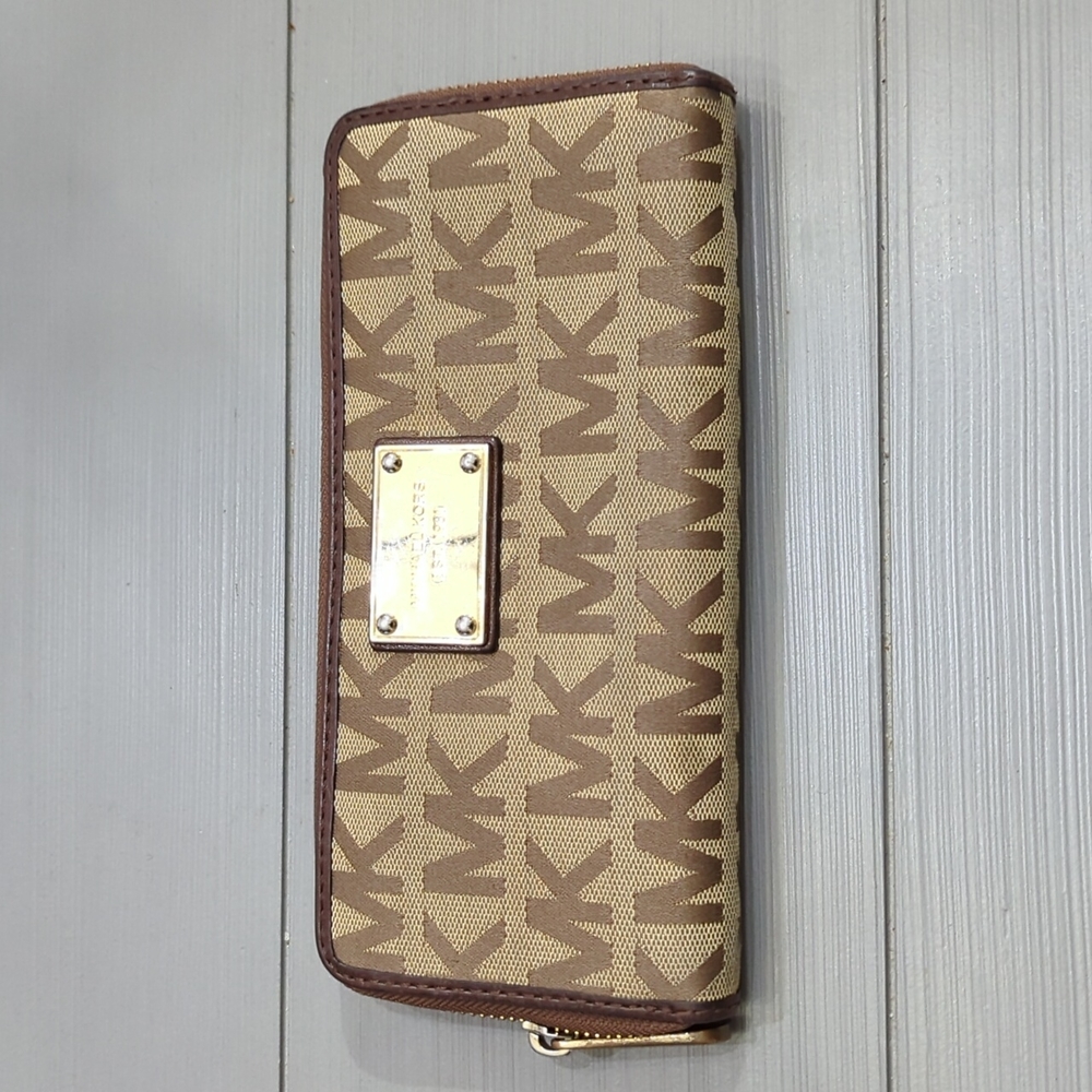 Michael Kors MK Signature Brown & Gold Trim Long Zip Wallet
